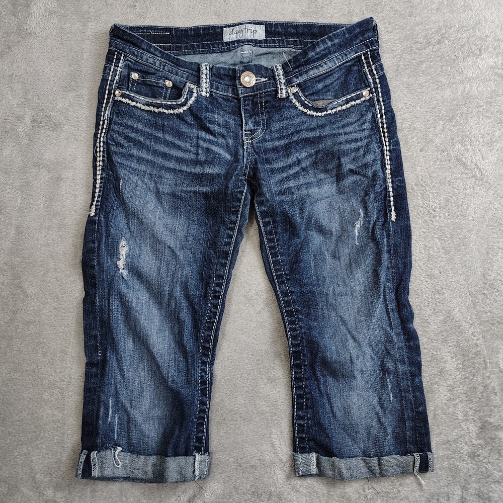 Aquarius Daytrip Denim Cuff‎ Capri 32 Blue Rhinestones Thick Stitch Flap Pockets